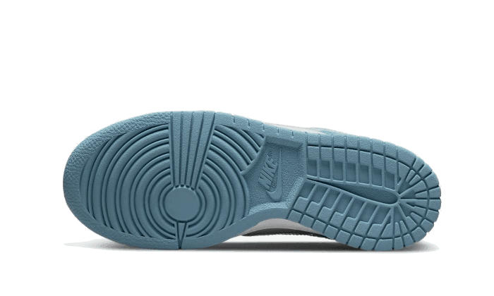 Nike Dunk Low Clear Swoosh