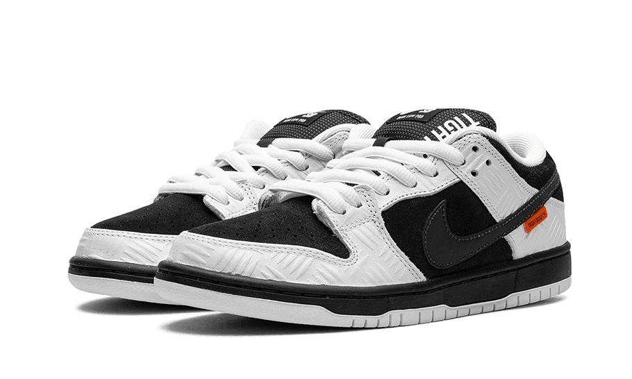Nike SB Dunk Low TIGHTBOOTH
