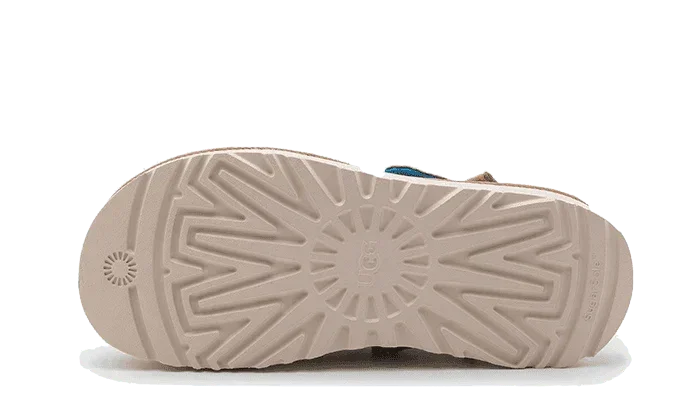 UGG Goldencoast Clog Sand